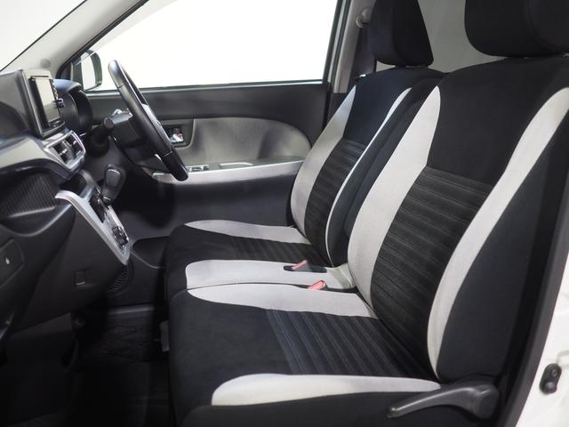 キャストアクティバＧ　ターボ　ＳＡII４ＷＤ　夏冬タイヤ　ダイハツ純正ナビ　バックモニター　リモコンエンジンスターター　キーフリーシステム　ＬＥＤヘッドライト　オートライト　オートエアコン　アイドリングストップ　ＶＳＣ（横滑り抑制機能）（北海道）の中古車