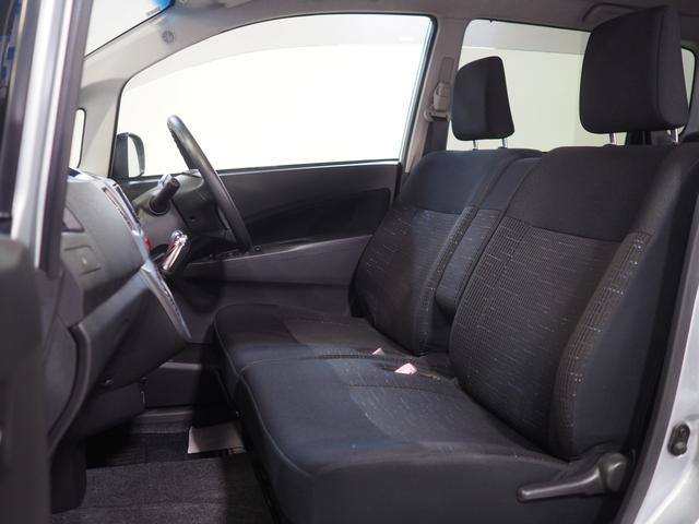ムーヴカスタム　Ｘリミテッド４ＷＤ　ダイハツ純正ナビ　バックモニター　リモコンエンジンスターター　キーフリーシステム　ＨＩＤヘッドライト　オートエアコン（北海道）の中古車
