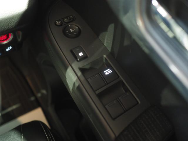 N−WGNカスタムL4WD 夏冬タイヤ ホンダ純正ナビ バックモニター リモコンエンジンスターター スマートキー オートエアコン LEDヘッドライト 運転席助手席シートヒーター アイドリングストップ(北海道)の中古車