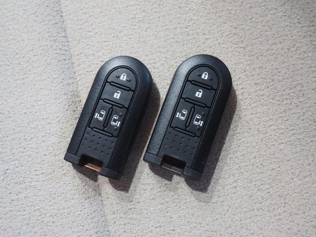 ムーヴキャンバスＧメイクアップＶＳ　ＳＡIII４ＷＤ　両側パワースライドドア　ダイハツ純正ナビ　パノラマモニター　リモコンエンジンスターター　ＬＥＤヘッドライト　オートライト　運転席シートヒーター　キーフリーシステム　アイドリングストップ（北海道）の中古車