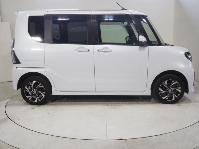 タントカスタムＸ４ＷＤ　両側パワースライドドア　カーナビ　バックモニター　キーフリーシステム　ＬＥＤヘッドライト　前後コーナーセンサー　運転席助手席シートヒーター　オートエアコン　アイドリングストップ　アルミホイール（北海道）の中古車