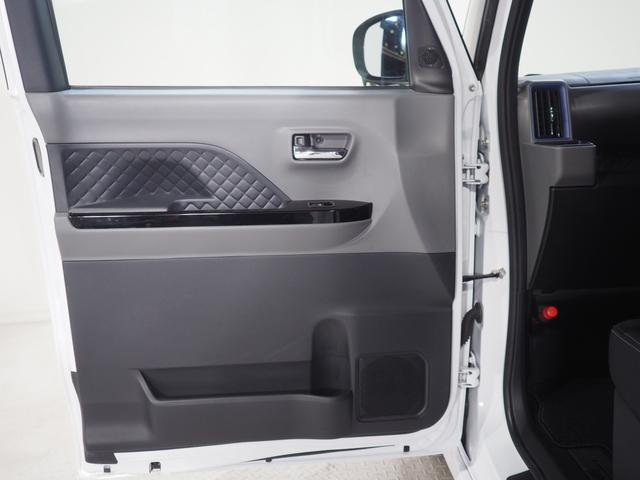 タントカスタムＸ４ＷＤ　両側パワースライドドア　カーナビ　バックモニター　キーフリーシステム　ＬＥＤヘッドライト　前後コーナーセンサー　運転席助手席シートヒーター　オートエアコン　アイドリングストップ　アルミホイール（北海道）の中古車