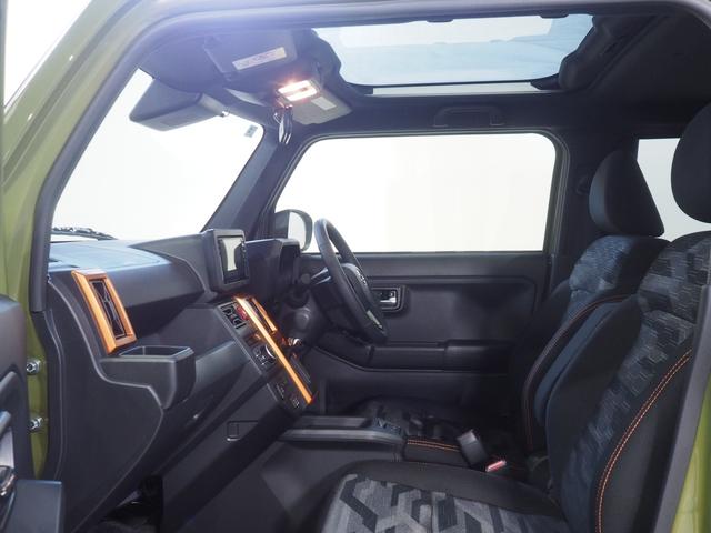 タフトＧ４ＷＤ　ガラスルーフ　ダイハツ純正ナビ　バックモニター　運転席助手席シートヒーター　電動パーキングブレーキ　オートエアコン　前後コーナーセンサー　キーフリーシステム　アイドリングストップ（北海道）の中古車
