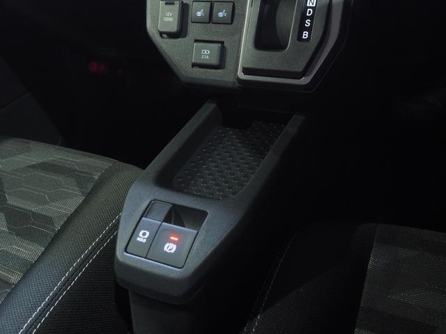 タフトＧ　ダーククロムベンチャー４ＷＤ　ガラスルーフ　ＬＥＤヘッドライト　オートライト　オートエアコン　クルーズコントロール　キーフリーシステム　電動パーキングブレーキ　運転席助手席シートヒーター　オーディオレス　アルミホイール（北海道）の中古車