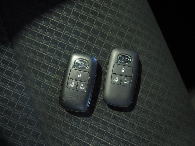 タントカスタムX4WD 両側パワースライドドア ダイハツ純正ナビ バックモニター リモコンエンジンスターター LEDヘッドライト オートライト オートエアコン 前後コーナーセンサー 運転席助手席シートヒーター(北海道)の中古車