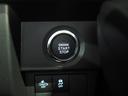 4WD ガラスルーフ LEDヘッドライト オートライト オートエアコン オーディオレス 運転席助手席シートヒーター 前後コーナーセンサー 電動パーキングブレーキ アイドリングストップ(北海道)の中古車