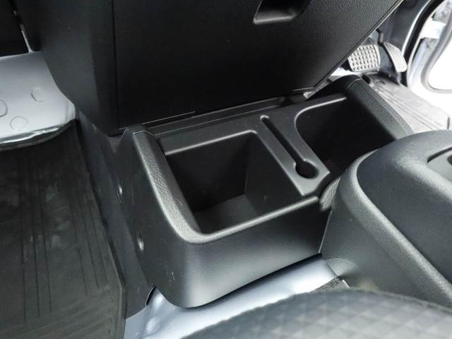 ハイゼットトラックスタンダード　ＡＭ／ＦＭラジオ　コーナーセンサーＡＭ／ＦＭラジオ　コーナーセンサー　オートライト　パワーステアリング　マニュアルエアコン（愛知県）の中古車