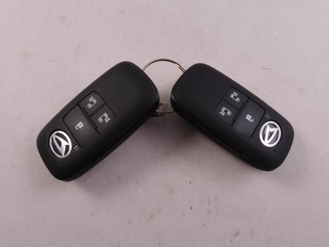 タントＸ　オーディオレス　バックカメラ　両側パワースライドドアオーディオレス　バックカメラ　両側パワースライドドア　リヤプライバシーガラス　リヤサンシャエード　キーフリー　コーナーセンサー　オートライト　ＬＥＤヘッドライト　運転席、助手席シートヒーター（愛知県）の中古車