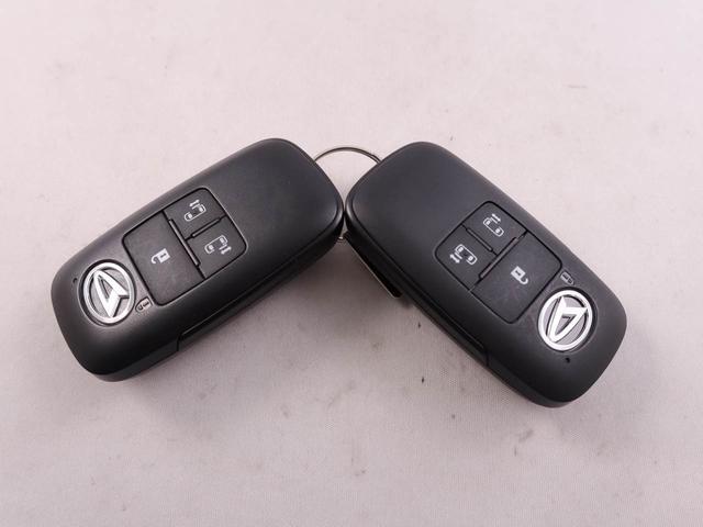 トールカスタムＧ　両側電動スライドドア　ＬＥＤヘッドライト衝突軽減ブレーキ　レーンアシスト　アルミホイール　電動格納ドアミラー　アダプティブクルーズコントロール　電動パーキングブレーキ　プッシュボタンスタート　アイドリングストップ　スマートキー（愛知県）の中古車