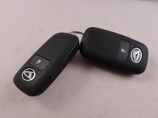 タフトＧ　ダーククロムベンチャーワンオーナー　衝突回避支援ブレーキ　車線逸脱警報　バックカメラ　キーフリー　プッシュスタート　ＬＥＤヘッドランプ　アルミホイール　アイドリングストップ　エアバック　ＡＢＳ　ＣＶＴ　イモビライザー（愛知県）の中古車