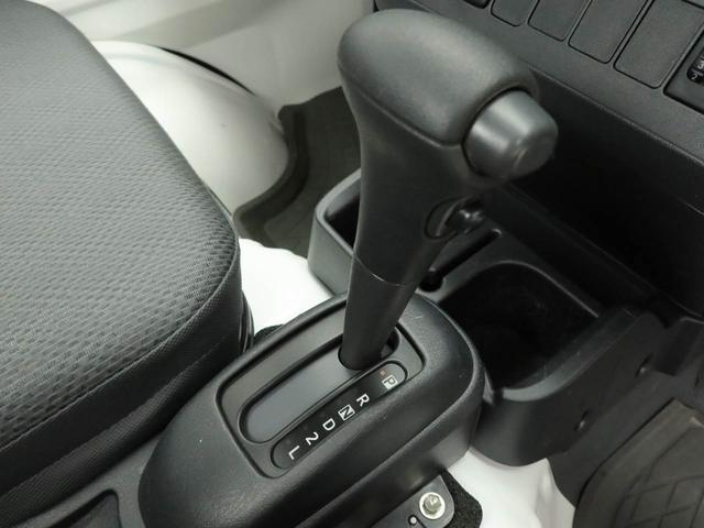 ハイゼットトラックスタンダード４ＷＤ　衝突回避支援ブレーキ　車線逸脱警報　オートマチック車　ＡＭ／ＦＭラジオチューナー　エアコン　パワーステアリング　エアバック（愛知県）の中古車