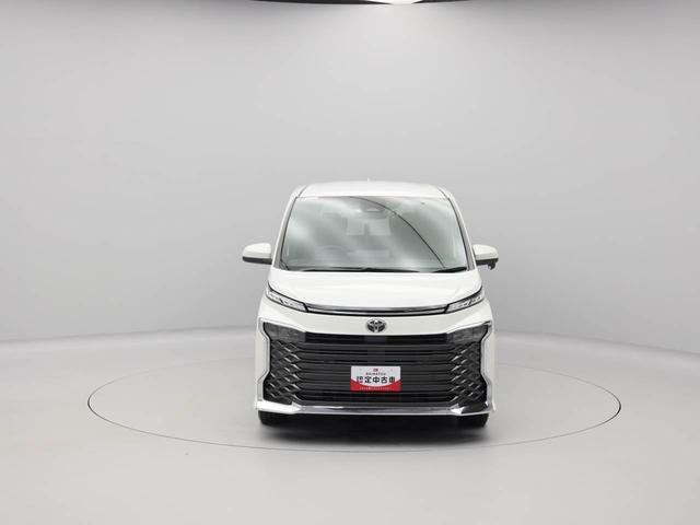 ヴォクシーＳ−Ｇ　ナビ　ドラレコ　片側パワースライドドアアルミホイール　電動格納ドアミラー　ＬＥＤヘッドライト　スマートキー　電動パーキングブレーキ　パワステ　パワーウィンドウ　オートエアコン　レーダークルーズコントロール　格納式サンシェード（愛知県）の中古車