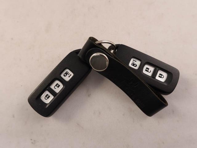 Ｎ−ＢＯＸカスタムＧ　ＳＳパッケージ　メモリーナビ　バックカメラ　ＥＴＣメモリーナビ　バックカメラ　ＥＴＣ　片側電動スライドドア　キーフリー　リヤプライバシーガラス　リヤサンシャエード　運転席、助手席シートヒーター　ＬＥＤヘッドライト（愛知県）の中古車