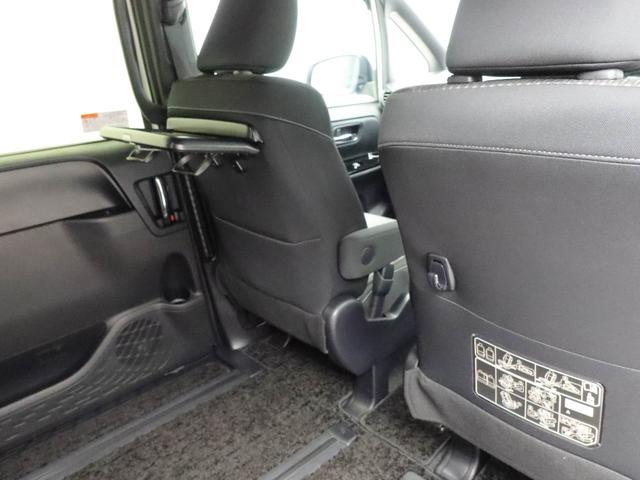 ヴォクシーＺＳ　煌　両側スライドドア　ＥＴＣ車載器ワンオーナー　ドライブレコーダー　ナビゲーション　プシュボタンスタート　アルミホイール（愛知県）の中古車