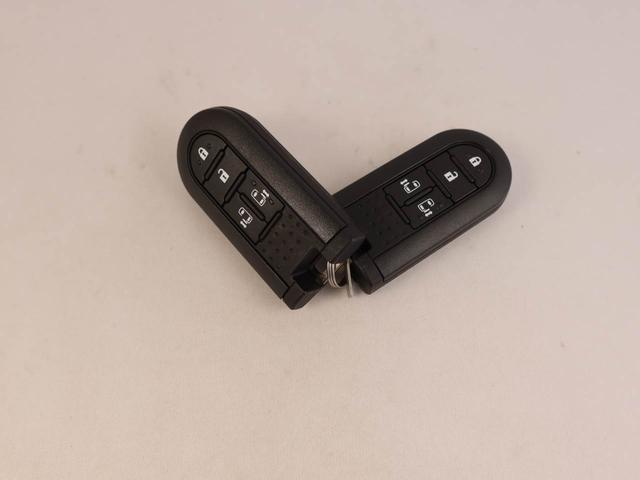 タントＸ　ＶＳ　ＳＡIII衝突回避支援ブレーキ　車線逸脱警報　バックカメラ　ナビ　ＥＴＣ　両側電動スライドドア　キーフリー　プッシュスタート　ＬＥＤヘッドランプ　アルミホイール　アイドリングストップ　エアバック　ＡＢＳ　ＣＶＴ（愛知県）の中古車