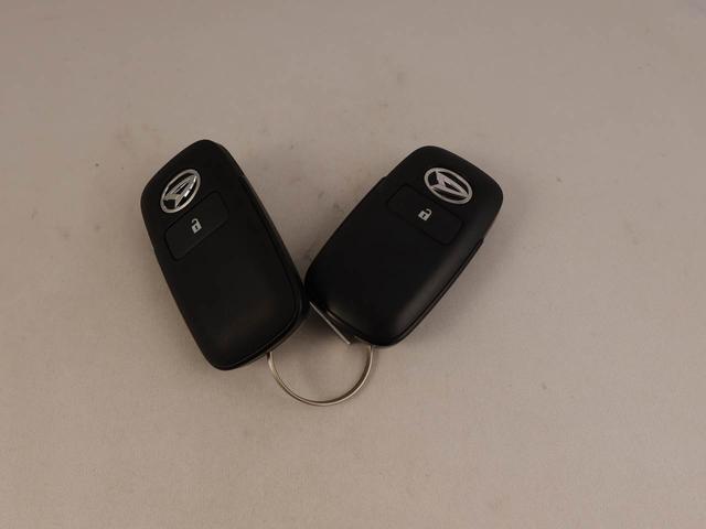 ロッキープレミアムＧワンオーナー　衝突回避支援ブレーキ　車線逸脱警報　バックカメラ　キーフリー　プッシュスタート　ＬＥＤヘッドランプ　アルミホイール　アイドリングストップ　エアバック　ＡＢＳ　ＣＶＴ　イモビライザー（愛知県）の中古車