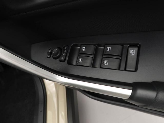 ロッキープレミアムＧワンオーナー　衝突回避支援ブレーキ　車線逸脱警報　バックカメラ　キーフリー　プッシュスタート　ＬＥＤヘッドランプ　アルミホイール　アイドリングストップ　エアバック　ＡＢＳ　ＣＶＴ　イモビライザー（愛知県）の中古車