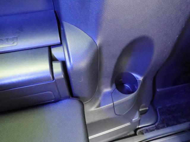 ヴォクシーハイブリッドＺＳ　煌II　メモリーナビ　バックカメラ　ＥＴＣメモリーナビ　バックカメラ　ＥＴＣ　両側パワースライドドア　リヤプライバシーガラス　リヤサンシャエード　ドラレコ　運転席、助手席シートヒーター　オールオートパワーウィンドウ（愛知県）の中古車