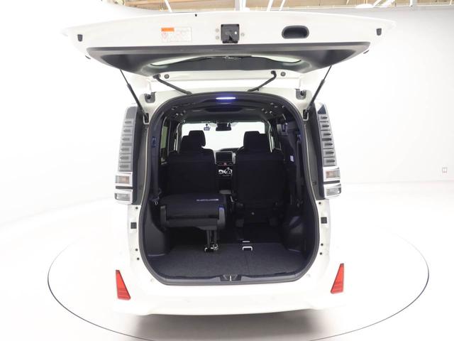 ヴォクシーハイブリッドＺＳ　煌II　メモリーナビ　バックカメラ　ＥＴＣメモリーナビ　バックカメラ　ＥＴＣ　両側パワースライドドア　リヤプライバシーガラス　リヤサンシャエード　ドラレコ　運転席、助手席シートヒーター　オールオートパワーウィンドウ（愛知県）の中古車