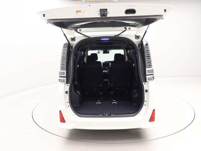 ヴォクシーハイブリッドＺＳ　煌II　メモリーナビ　バックカメラ　ＥＴＣメモリーナビ　バックカメラ　ＥＴＣ　両側パワースライドドア　リヤプライバシーガラス　リヤサンシャエード　ドラレコ　運転席、助手席シートヒーター　オールオートパワーウィンドウ（愛知県）の中古車