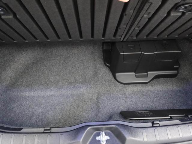 ヴォクシーハイブリッドＺＳ　煌II　メモリーナビ　バックカメラ　ＥＴＣメモリーナビ　バックカメラ　ＥＴＣ　両側パワースライドドア　リヤプライバシーガラス　リヤサンシャエード　ドラレコ　運転席、助手席シートヒーター　オールオートパワーウィンドウ（愛知県）の中古車