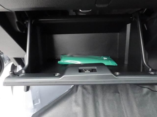 ハイゼットカーゴスペシャルクリーン　ＡＢＳ　アイドリングストップ　ＣＶＴＡＢＳ　アイドリングストップ　ＣＶＴ（愛知県）の中古車