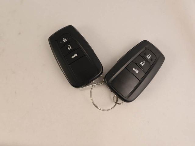 クラウンハイブリッドＳキーフリー　ハイブリッド（愛知県）の中古車