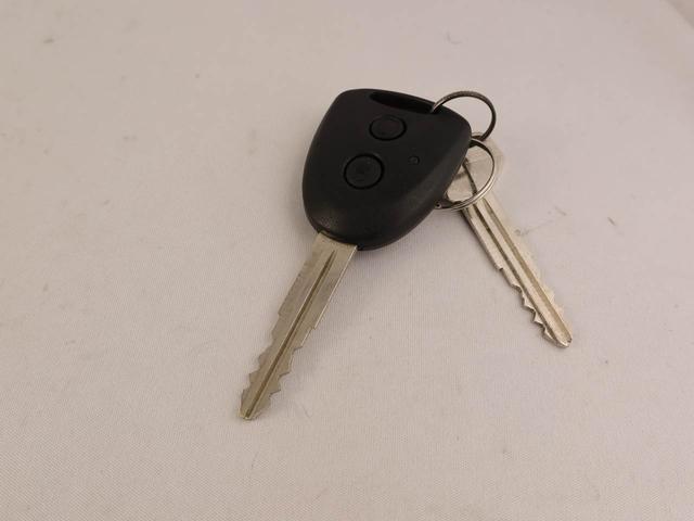 ハイゼットカーゴデラックスＳＡIIIオーディオレス　両側スライドドア　ＬＥＤヘッドライト　キーレス（愛知県）の中古車