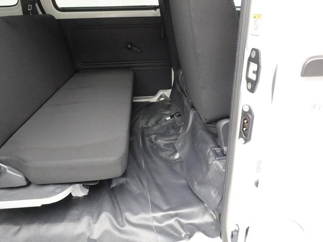 ハイゼットカーゴデラックスＳＡIIIオーディオレス　両側スライドドア　ＬＥＤヘッドライト　キーレス（愛知県）の中古車