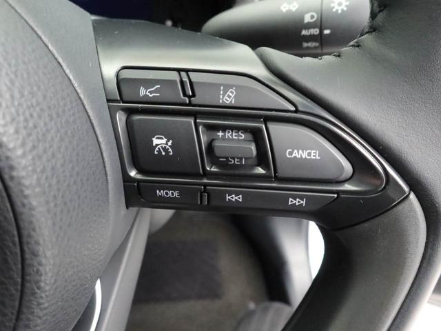 ヤリスクロスハイブリッドＺ　全方位モニター　ナビ　ＥＴＣナビ　テレビチューナー　バックカメラ　全方位モニター　キーフリー　イモビライザー　アイドリングストップ　ＥＴＣ　ハイブリッド車　アルミホイール　ＬＥＤヘッドライト　ワンオーナー　禁煙車（愛知県）の中古車