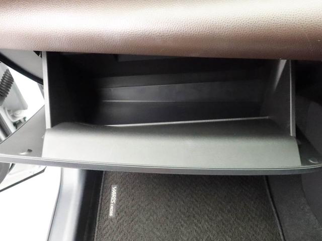 ヤリスクロスハイブリッドＺ　全方位モニター　ナビ　ＥＴＣナビ　テレビチューナー　バックカメラ　全方位モニター　キーフリー　イモビライザー　アイドリングストップ　ＥＴＣ　ハイブリッド車　アルミホイール　ＬＥＤヘッドライト　ワンオーナー　禁煙車（愛知県）の中古車