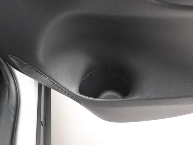 ヤリスクロスハイブリッドＺ　全方位モニター　ナビ　ＥＴＣナビ　テレビチューナー　バックカメラ　全方位モニター　キーフリー　イモビライザー　アイドリングストップ　ＥＴＣ　ハイブリッド車　アルミホイール　ＬＥＤヘッドライト　ワンオーナー　禁煙車（愛知県）の中古車