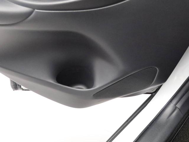 ヤリスクロスハイブリッドＺ　全方位モニター　ナビ　ＥＴＣナビ　テレビチューナー　バックカメラ　全方位モニター　キーフリー　イモビライザー　アイドリングストップ　ＥＴＣ　ハイブリッド車　アルミホイール　ＬＥＤヘッドライト　ワンオーナー　禁煙車（愛知県）の中古車