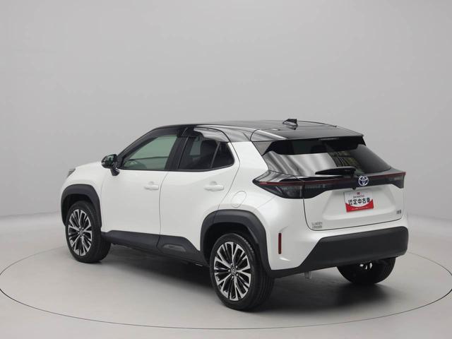 ヤリスクロスハイブリッドＺ　全方位モニター　ナビ　ＥＴＣナビ　テレビチューナー　バックカメラ　全方位モニター　キーフリー　イモビライザー　アイドリングストップ　ＥＴＣ　ハイブリッド車　アルミホイール　ＬＥＤヘッドライト　ワンオーナー　禁煙車（愛知県）の中古車