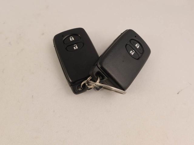 アクアクロスオーバー　グラムメモリーナビ　バックカメラ　ドライブレコーダー　ＥＴＣ（愛知県）の中古車