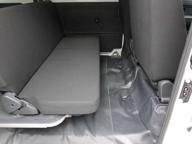 ハイゼットカーゴデラックスSAIIIワンオーナー 衝突回避支援ブレーキ 車線逸脱警報 オートマチック車 LEDヘッドランプ アイドリングストップ エアバック ABS(愛知県)の中古車