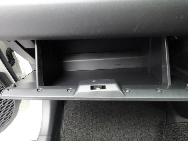 パッソモーダ　ドラレコ　ナビ　バックカメラドラレコ　ナビ　テレビチューナー　バックカメラ　キーフリー　イモビライザー　アイドリングストップ　ＥＴＣ　ＬＥＤヘッドライト　ワンオーナー　禁煙車（愛知県）の中古車