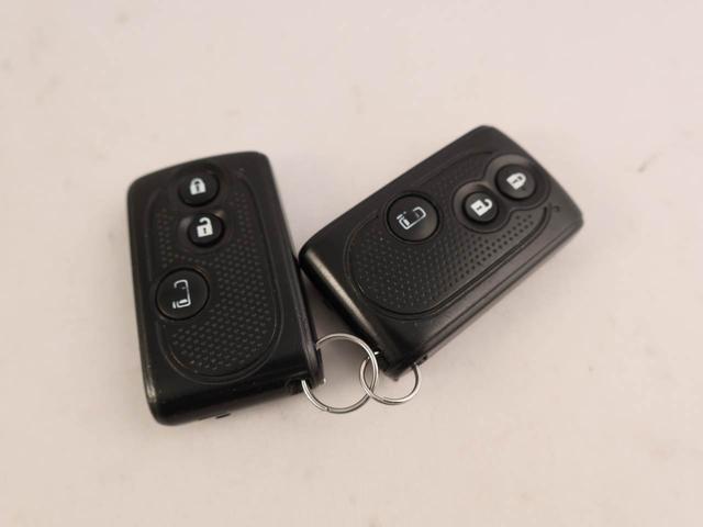 タントカスタムＸ　ナビ　ＥＴＣ　バックカメラ　スマートキーアルミホイール　電動格納ドアミラー　プッシュボタンスタート　　パワーウィンドウ　ＡＢＳ　エアバック　オートエアコン　盗難防止システム　片側電動スライドドア　バニティミラー付きサンバイザー（愛知県）の中古車