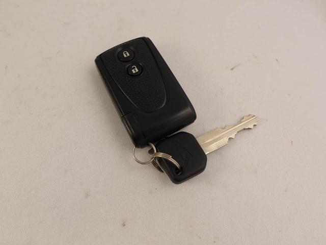 ムーヴカスタム　Ｘリミテッド　ＳＡひょう害車　エアコン　ナビ　パワステ　パワーウィンドウ　ＡＢＳ　エアバック　キーレスエントリー　キーフリー　バックカメラ　電動ドアミラー（愛知県）の中古車