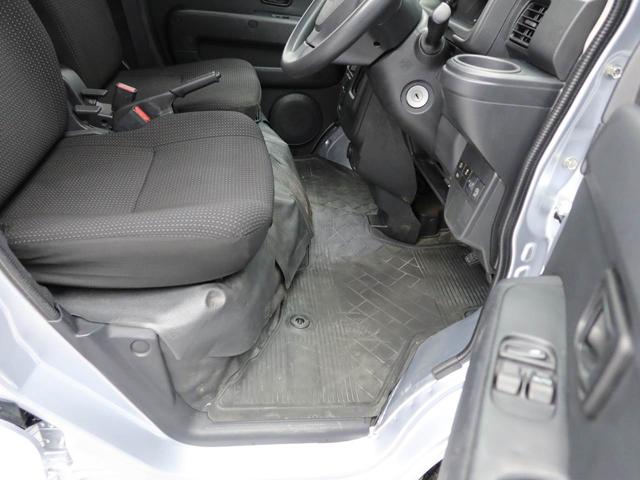 ハイゼットカーゴデラックスＳＡIIIエアコン　パワステ　パワーウィンドウ　ＡＢＳ　エアバック　キーレス（愛知県）の中古車