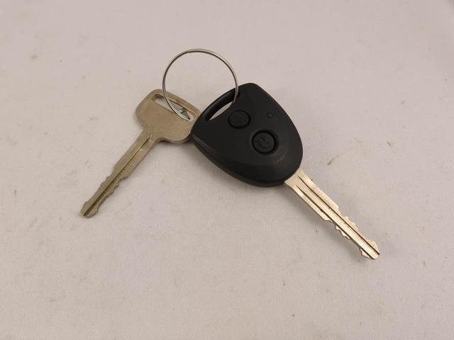 ハイゼットカーゴＤＸ　キーレス　ＦＭ／ＡＭチューナーキーレス　アイドリングストップ　ＦＭ／ＡＭチューナー　ワンオーナー　禁煙車（愛知県）の中古車