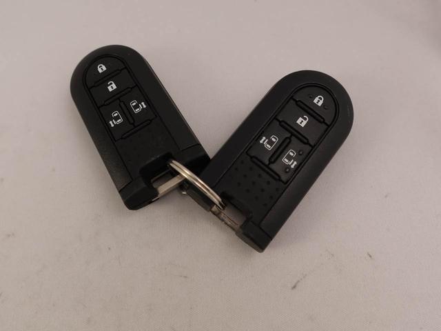 ムーヴキャンバスＧホワイトアクセントＶＳ　ＳＡIIIエアコン　ＣＤ　ナビ　テレビ　パワステ　パワーウィンドウ　ＡＢＳ　エアバック　キーフリー　電動ドアミラー（愛知県）の中古車