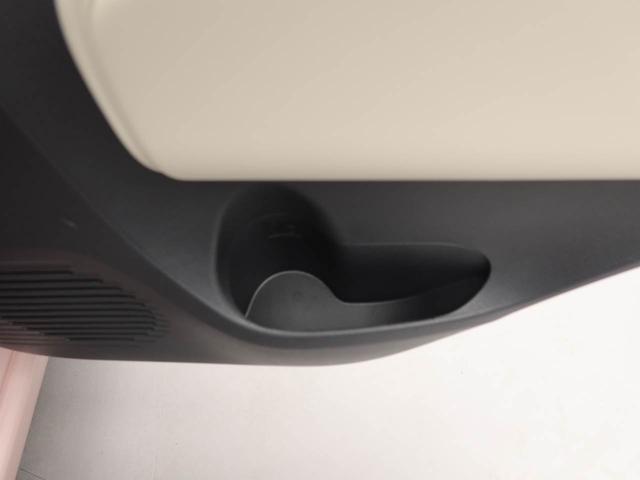 ミラココアココアＸスペシャルコーデナビ付き　バックカメラ付き（愛知県）の中古車