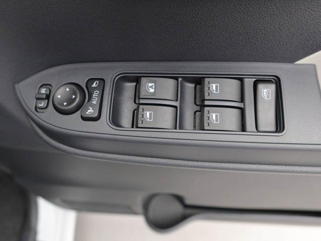 タントＸ　両側電動スライドドア　プッシュボタンスタート衝突軽減ブレーキ　ＬＥＤヘッドライト　スマートキー　アイドリングストップ　障害物センサー　電動格納ドアミラー　電動パーキングブレーキ　運転席・助手席シートヒーター　オートエアコン（愛知県）の中古車