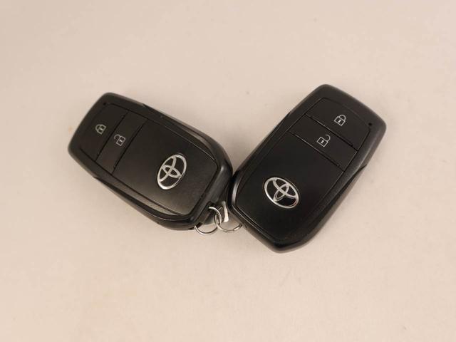 ヤリスハイブリッドZドラレコ ナビ バックカメラ パノラマモニター(愛知県)の中古車