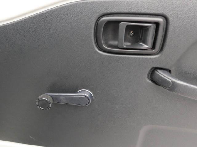 ハイゼットトラックスタンダードＳＡIIIｔスペアキー　ＦＭ／ＡＭチューナー　ワンオーナー（愛知県）の中古車