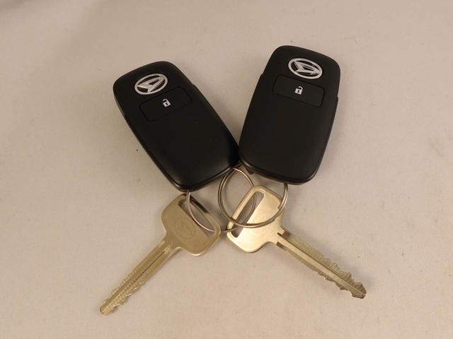 ハイゼットトラックEXTワンオーナー 衝突回避支援ブレーキ 車線逸脱警報 キーフリー プッシュスタート パワーウインドウ スペアタイヤ アイドリングストップ エアバック ABS CVT(愛知県)の中古車