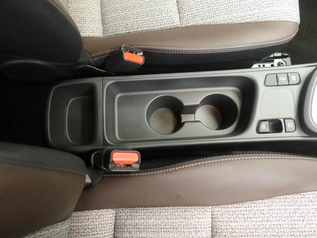 ヤリスクロスZ ナビ バックカメラ クルーズコントロール ETC車載器ドライブレコーダー LEDヘッドライト 電動パーキング USBポート シートヒーター プッシュスタート スマートキー(愛知県)の中古車