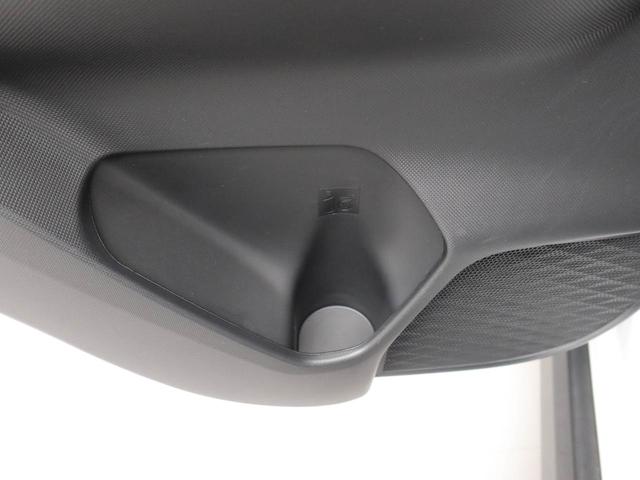 ロッキープレミアムＧエアコン　ＣＤ　ナビ　ＥＴＣ　テレビ　パワステ　パワーウィンドウ　ＡＢＳ　エアバック　アルミホイール　キーフリー　電動ドアミラー　バックカメラ　シートヒーター　ディスチャージ・ＬＥＤ　ＡＣＣクルコン（愛知県）の中古車