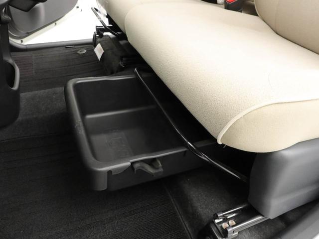 ムーヴキャンバスＸリミテッドメイクアップ　ＳＡII　ナビ　ＴＶ　ＥＴＣ両側電動スライドドア　バックカメラ　アイドリングストップ　プッシュスタート　エアバック　ＡＢＳ　ＣＶＴ　キーフリー（愛知県）の中古車